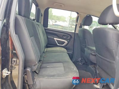 Zdjęcie 10 z 13 samochodu: 2017 NISSAN TITAN XD SV VIN:1N6BA1F31HN552549 - miniatura