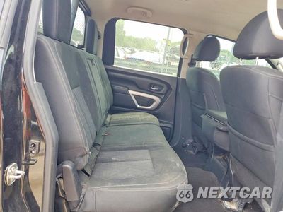 Zdjęcie 10 z 13 samochodu: 2017 NISSAN TITAN XD SV VIN:1N6BA1F31HN552549 - miniatura