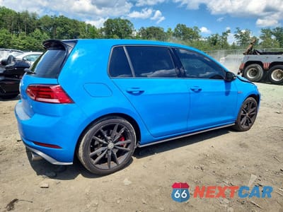Trzecie zdjęcie samochodu z tyłu: 2019 VOLKSWAGEN GTI S VIN:3VW5T7AU6KM011413 - miniatura