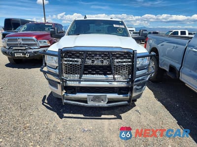 Piąte zdjęcie samochodu w środku: 2023 RAM 3500 BIG HORN VIN:3C63R3HL6PG552294 - miniatura