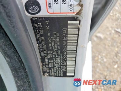 Zdjęcie 12 z 12 samochodu: 2005 BMW 325 I VIN:WBAEV33435KW16940 - miniatura