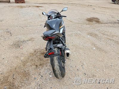 Czwarte zdjęcie samochodu z boku: 2026 KAWASAKI ZX636 K VIN:JKBZXJJ18TA041447 - miniatura