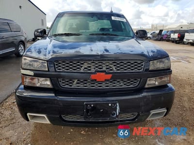 Piąte zdjęcie samochodu w środku: 2003 CHEVROLET SILVERADO K1500 VIN:2GCEK19N531270435 - miniatura