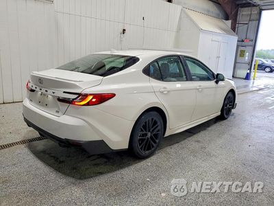 Trzecie zdjęcie samochodu z tyłu: 2025 TOYOTA CAMRY SE VIN:4T1DAACK7SU131242 - miniatura