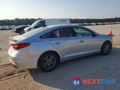 Trzecie zdjęcie samochodu z tyłu: 2016 HYUNDAI SONATA SE VIN:5NPE24AF3GH339472 - miniatura