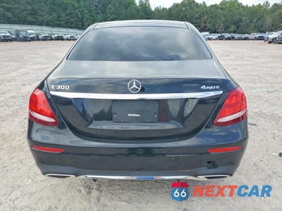 Zdjęcie 6 z 12 samochodu: 2017 MERCEDES-BENZ E 300 4MATIC VIN:WDDZF4KB8HA015031 - miniatura