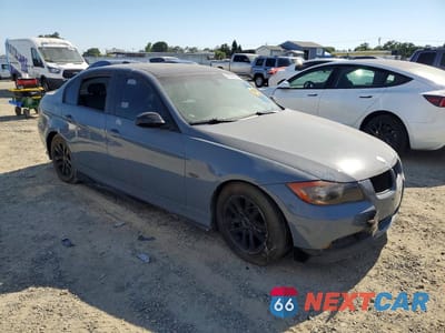 Czwarte zdjęcie samochodu z boku: 2006 BMW 325 I VIN:WBAVB13586PT01898 - miniatura