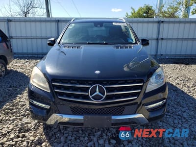Piąte zdjęcie samochodu w środku: 2014 MERCEDES-BENZ ML 350 4MATIC VIN:4JGDA5HB6EA430372 - miniatura