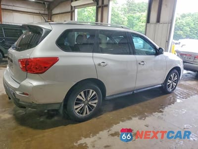 Trzecie zdjęcie samochodu z tyłu: 2017 NISSAN PATHFINDER S VIN:5N1DR2MNXHC606162 - miniatura