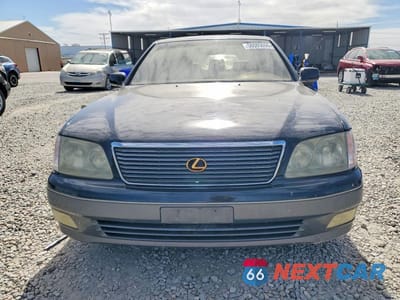 Piąte zdjęcie samochodu w środku: 1999 LEXUS LS 400 VIN:JT8BH28F9X0143365 - miniatura