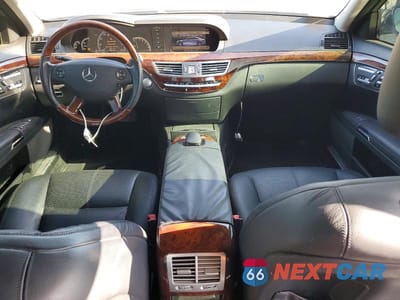 Zdjęcie 8 z 12 samochodu: 2008 MERCEDES-BENZ S 550 VIN:WDDNG71X78A220303 - miniatura