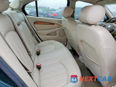Zdjęcie 10 z 12 samochodu: 2002 JAGUAR X-TYPE 2.5 VIN:SAJEB51D02XC77633 - miniatura