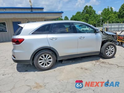 Trzecie zdjęcie samochodu z tyłu: 2019 KIA SORENTO L VIN:5XYPG4A36KG593354 - miniatura