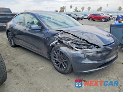 Czwarte zdjęcie samochodu z boku: 2026 TESLA MODEL 3 VIN:5YJ3E1EA7TF202328 - miniatura