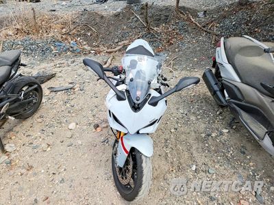 Piąte zdjęcie samochodu w środku: 2024 DUCATI SUPERSPORT VIN:ZDMVABDS6RB006370 - miniatura