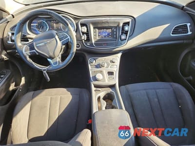 Zdjęcie 8 z 13 samochodu: 2015 CHRYSLER 200 LIMITED VIN:1C3CCCABXFN688076 - miniatura