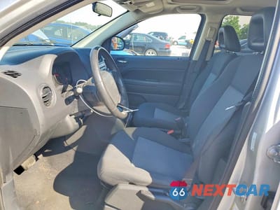 Zdjęcie 7 z 13 samochodu: 2009 JEEP COMPASS SPORT VIN:1J4FT47A19D139593 - miniatura
