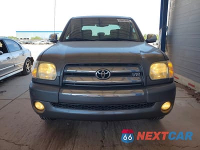 Piąte zdjęcie samochodu w środku: 2006 TOYOTA TUNDRA DOUBLE CAB SR5 VIN:5TBET34106S518271 - miniatura