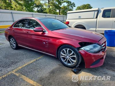 Czwarte zdjęcie samochodu z boku: 2017 MERCEDES-BENZ C 300 VIN:55SWF4JB7HU196580 - miniatura