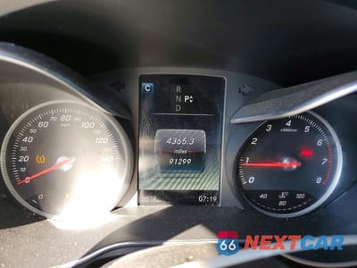 Zdjęcie 9 z 12 samochodu: 2017 MERCEDES-BENZ C 300 VIN:55SWF4JB4HU211780 - miniatura