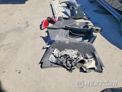Zdjęcie 12 z 13 samochodu: 2019 MERCEDES-BENZ C 63 AMG VIN:55SWF8GB5KU312848 - miniatura