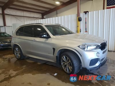 Czwarte zdjęcie samochodu z boku: 2015 BMW X5 XDRIVE35I VIN:5UXKR0C53F0P18025 - miniatura