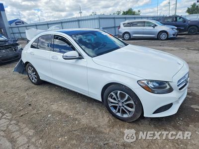 Czwarte zdjęcie samochodu z boku: 2016 MERCEDES-BENZ C 300 4MATIC VIN:55SWF4KB8GU171085 - miniatura