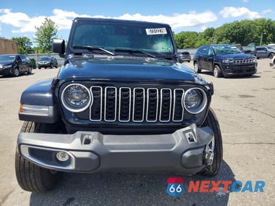 Piąte zdjęcie samochodu w środku: 2026 JEEP WRANGLER SAHARA VIN:1C4PJXEN4TW179945 - miniatura