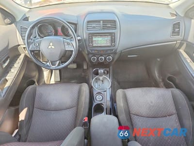 Zdjęcie 8 z 14 samochodu: 2017 MITSUBISHI RVR SE VIN:JA4AJ3AU5HZ604326 - miniatura