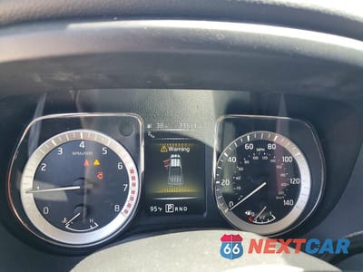 Zdjęcie 9 z 12 samochodu: 2018 NISSAN TITAN SV VIN:1N6AA1E69JN513608 - miniatura