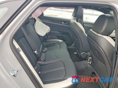 Zdjęcie 10 z 13 samochodu: 2026 KIA K5 GT LINE VIN:KNAG64J72T5468719 - miniatura