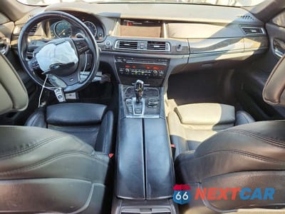 Zdjęcie 8 z 12 samochodu: 2015 BMW 750 LXI VIN:WBAYF8C50FD654793 - miniatura