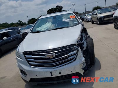 Piąte zdjęcie samochodu w środku: 2017 CADILLAC XT5 LUXURY VIN:1GYKNBRS2HZ106784 - miniatura