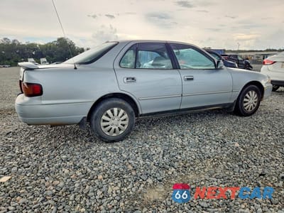 Trzecie zdjęcie samochodu z tyłu: 1995 TOYOTA CAMRY LE VIN:4T1SK12E7SU869171 - miniatura