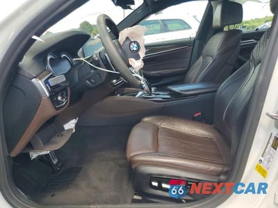 Zdjęcie 7 z 12 samochodu: 2017 BMW 540 VIN:WBAJE5C38HG915879 - miniatura