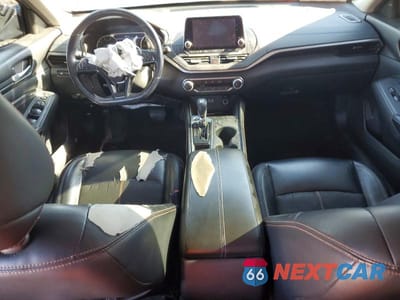 Zdjęcie 8 z 12 samochodu: 2019 NISSAN ALTIMA SR VIN:1N4BL4CV9KN308701 - miniatura