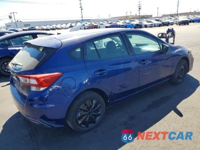 Trzecie zdjęcie samochodu z tyłu: 2017 SUBARU IMPREZA VIN:4S3GTAA65H3708186 - miniatura