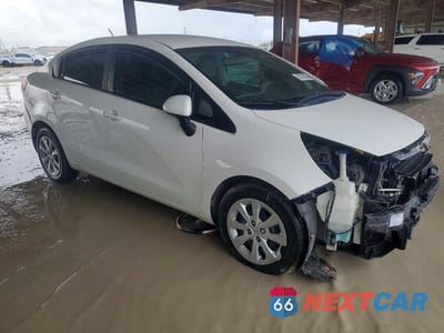 Czwarte zdjęcie samochodu z boku: 2016 KIA RIO LX VIN:KNADM4A34G6638231 - miniatura