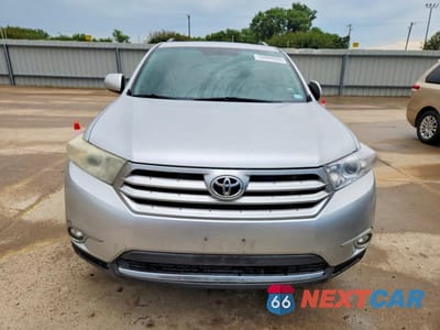 Piąte zdjęcie samochodu w środku: 2012 TOYOTA HIGHLANDER SE VIN:5TDZK3EH1CS070187 - miniatura