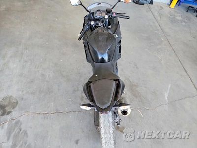 Zdjęcie 6 z 8 samochodu: 2023 KAWASAKI EX400 VIN:JKAEXKH17PDAR1469 - miniatura