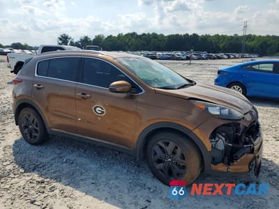 Czwarte zdjęcie samochodu z boku: 2020 KIA SPORTAGE S VIN:KNDP63ACXL7769690 - miniatura