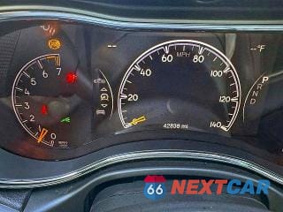 Zdjęcie 9 z 14 samochodu: 2021 JEEP GRAND CHEROKEE LAREDO VIN:1C4RJEAGXMC657311 - miniatura