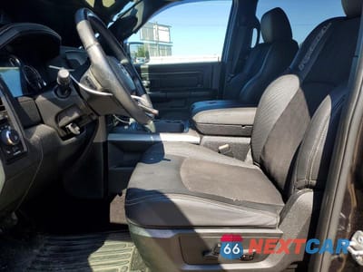 Zdjęcie 7 z 12 samochodu: 2017 RAM 1500 REBEL VIN:1C6RR7YT4HS688970 - miniatura