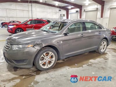2015 FORD TAURUS SE 1FAHP2D8XFG209441 - główne zdjęcie licytacji z USA - miniatura