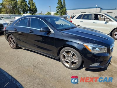 Czwarte zdjęcie samochodu z boku: 2014 MERCEDES-BENZ CLA 250 VIN:WDDSJ4EBXEN054316 - miniatura