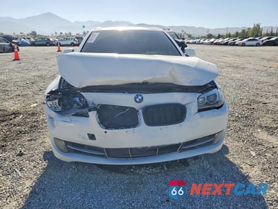 Piąte zdjęcie samochodu w środku: 2013 BMW 535 I VIN:WBAFR7C55DC824030 - miniatura