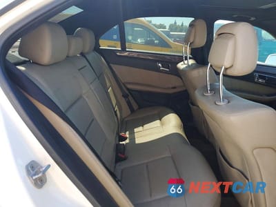 Zdjęcie 10 z 12 samochodu: 2011 MERCEDES-BENZ E 350 BLUETEC VIN:WDDHF2EB9BA372852 - miniatura