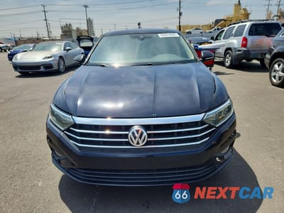 Piąte zdjęcie samochodu w środku: 2019 VOLKSWAGEN JETTA SEL PREMIUM VIN:3VWG57BU3KM057461 - miniatura
