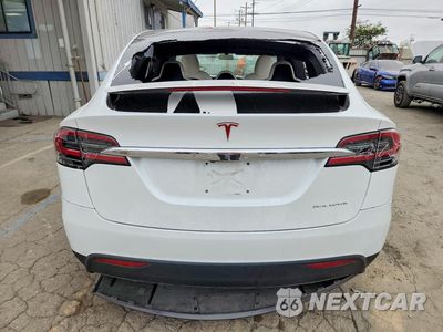 Zdjęcie 6 z 12 samochodu: 2021 TESLA MODEL X VIN:5YJXCDE21MF311418 - miniatura