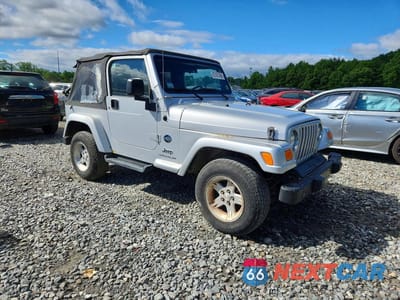 Czwarte zdjęcie samochodu z boku: 2005 JEEP WRANGLER X VIN:1J4FA39S25P353880 - miniatura